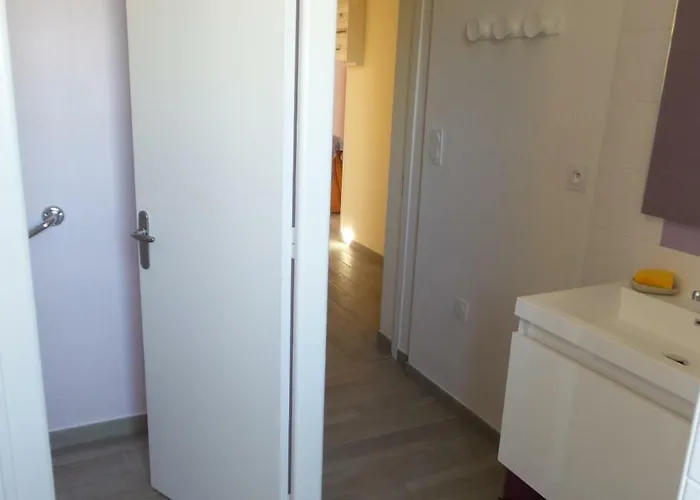 Maison En Bord De Apartment